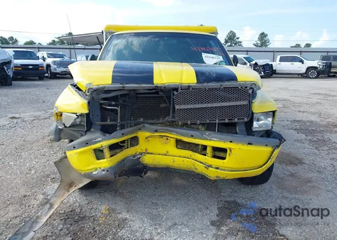 1994 Dodge Ram 2500 z USA, uszkodzony, nr VIN 1B7JC26Z5RS615917